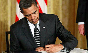 obama signs lead law