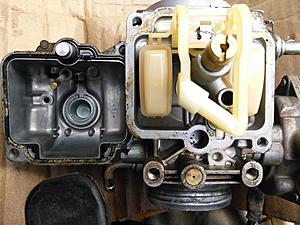 Does this need to be replaced to get fuel to flow?-2010-carb.jpg