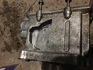 Found my oil leak - cylinder gasket-photo257.jpg