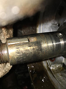 Found my oil leak - cylinder gasket-photo367.jpg