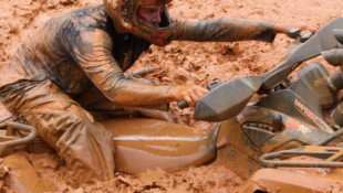 ATV Mud Riding Foam Guide
