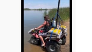 Video: Wheeling At The Bottom Of The River