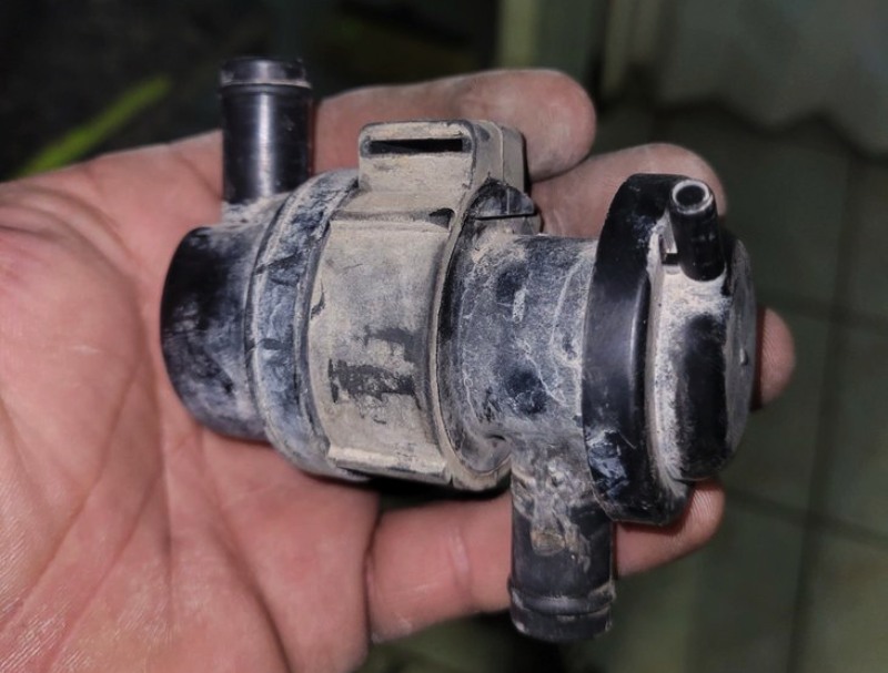 Vacuum Brute Force Valve Separator Switch