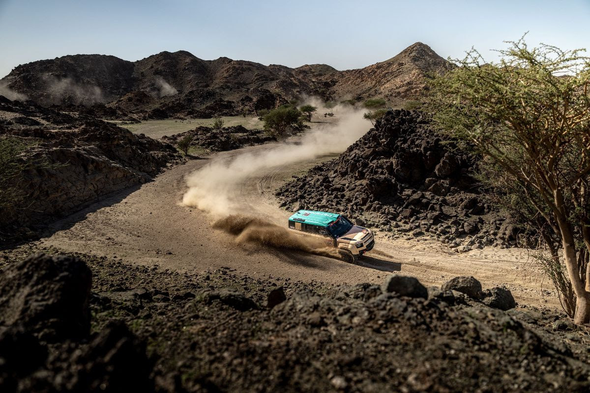 WARNER BROS. DISCOVERY DEBUTS NEW ORIGINAL SERIES DOCUMENTING DEFENDER RALLY AT THE DAKAR RALLY